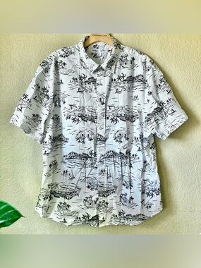 Old Navy slim fit button down shirt